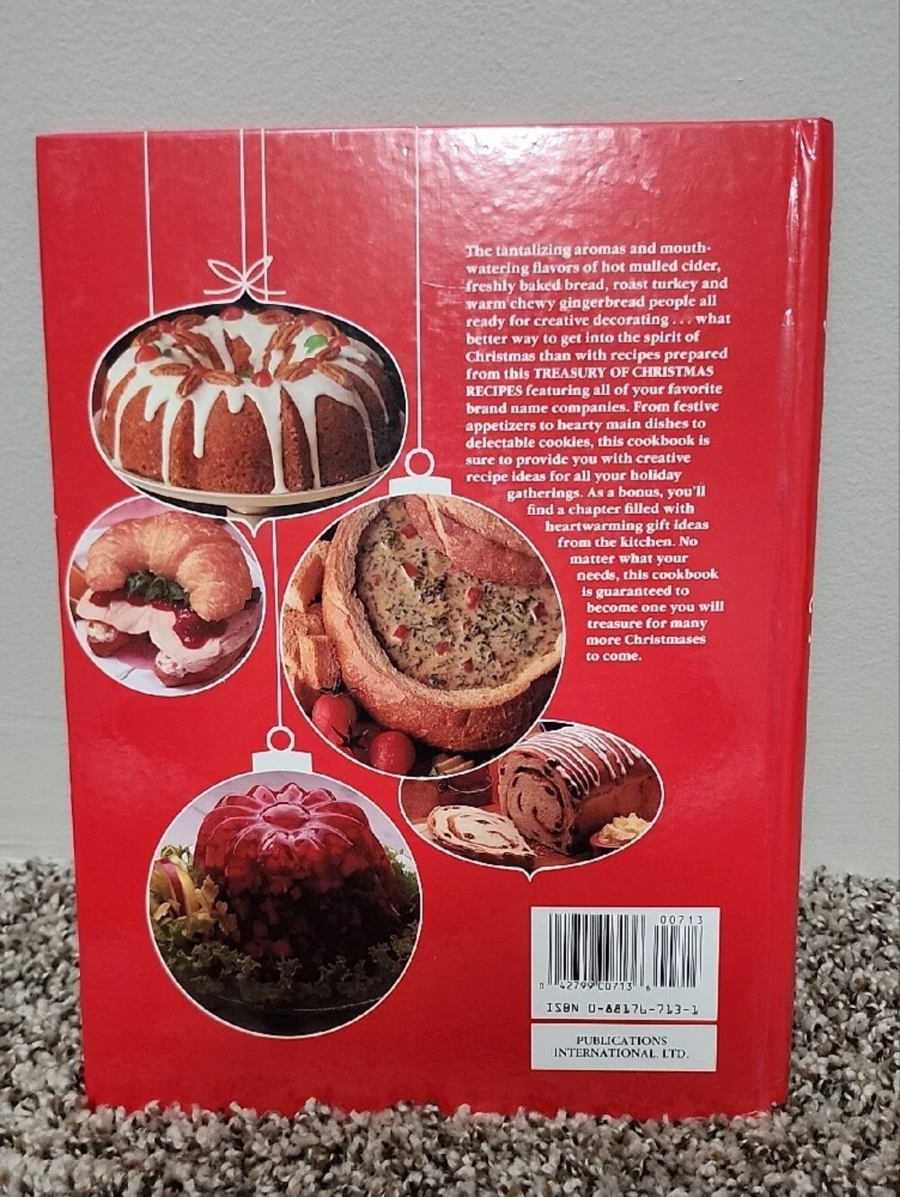 Vintage 1989 Treasury of Christmas Recipes Cookbook HARDCOVER Like New